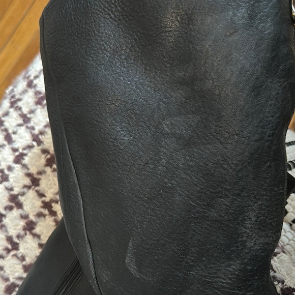 Boots. - Picture 7 of 16